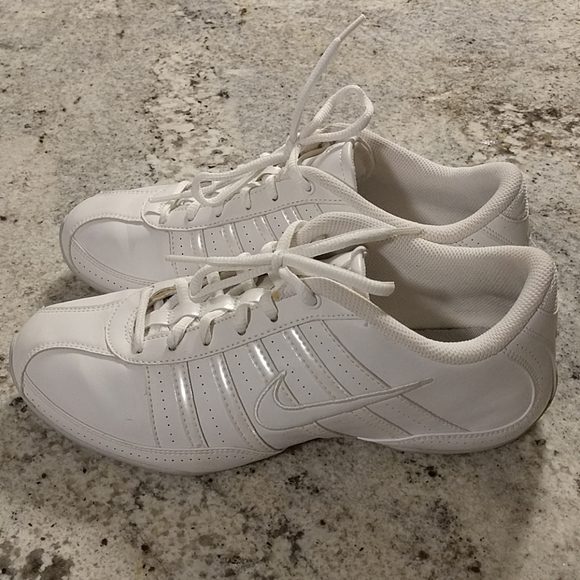 nike zumba shoes musique iii